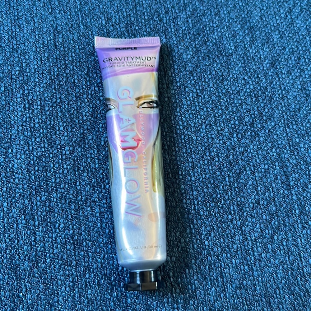 Glam glow mask